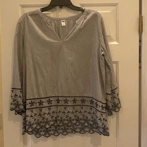 Old navy blouse